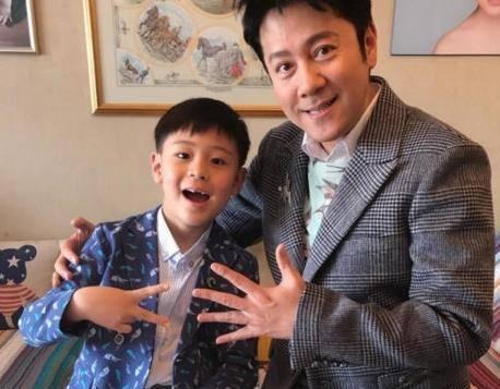 蔡国庆老婆秦娟照片,美丽与才情的完美融合